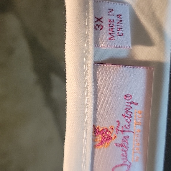 Quaker Factory Cream Scottie Dog Embellished 3/4 Sleeve T-Shirt sz 3X - Picture 4 of 5